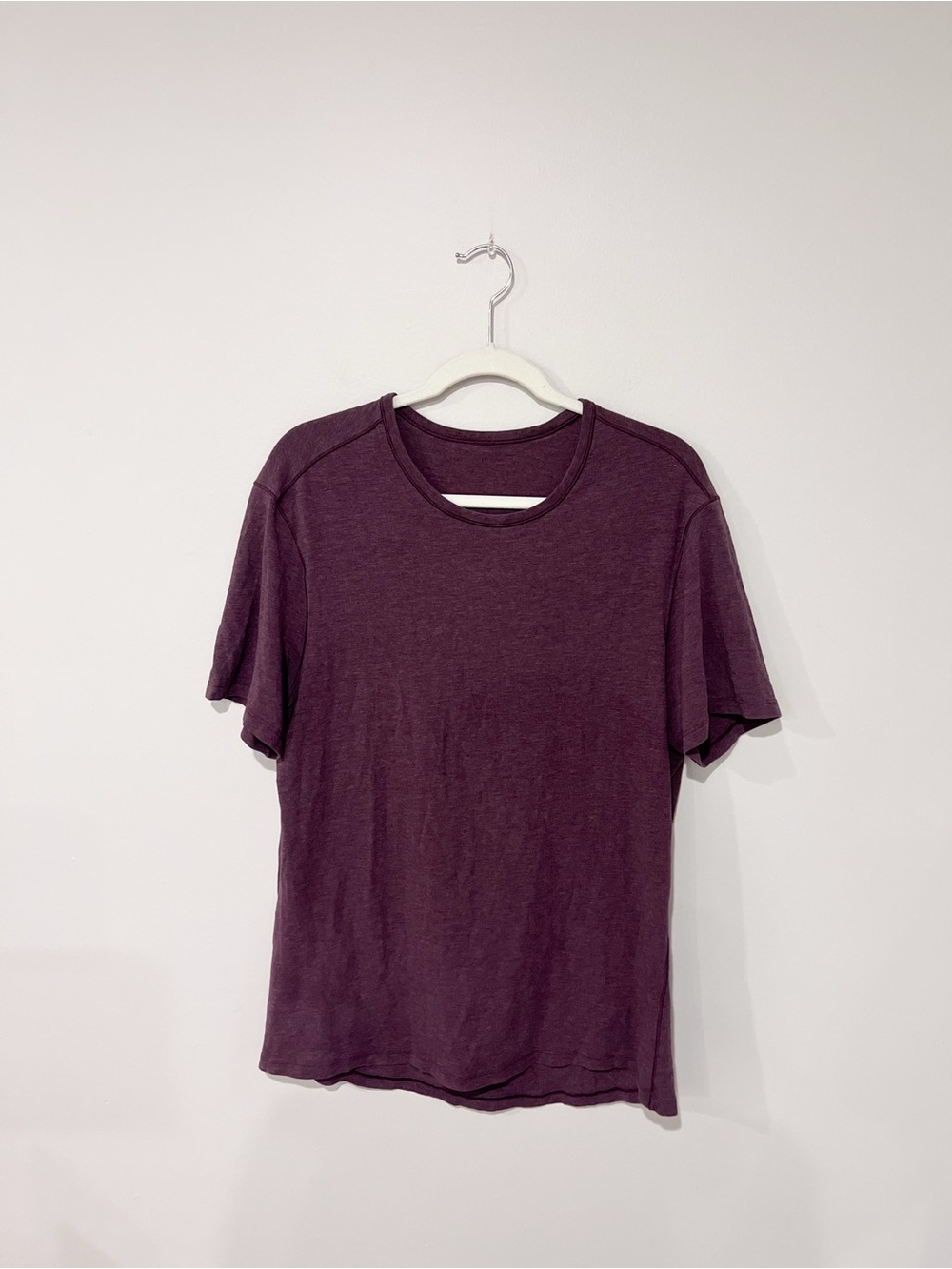 Lululemon Men’s Burgundy T-Shirt